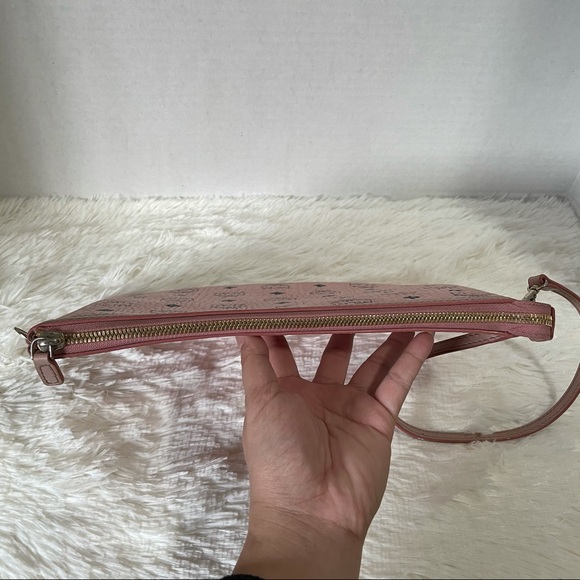 SOLD Authentic MCM Liz Removable Pouch - Picture 8 of 15